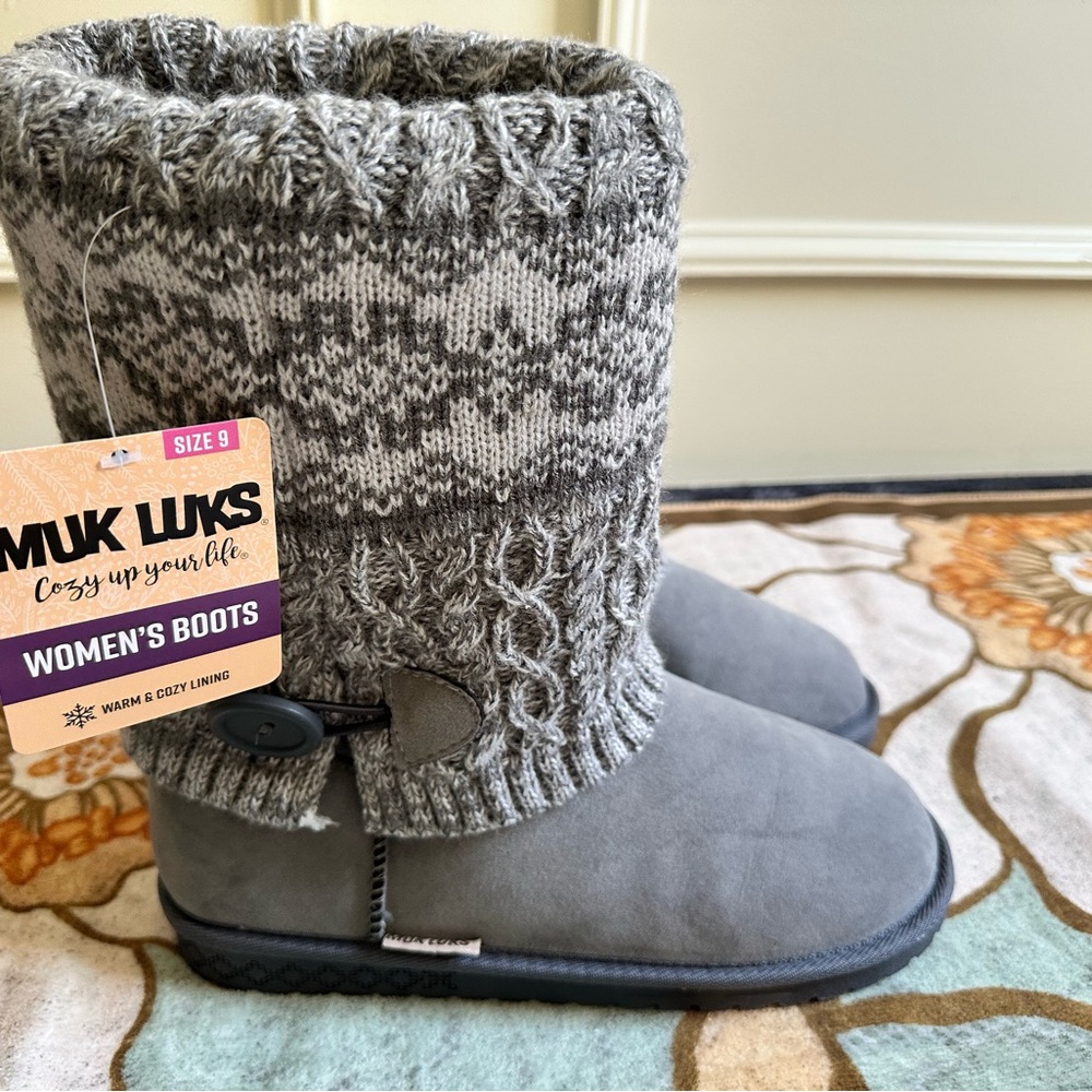 Muk Luks Lt Gray Cable Knit Women's Boots NEW SIZE 9 Slip on style